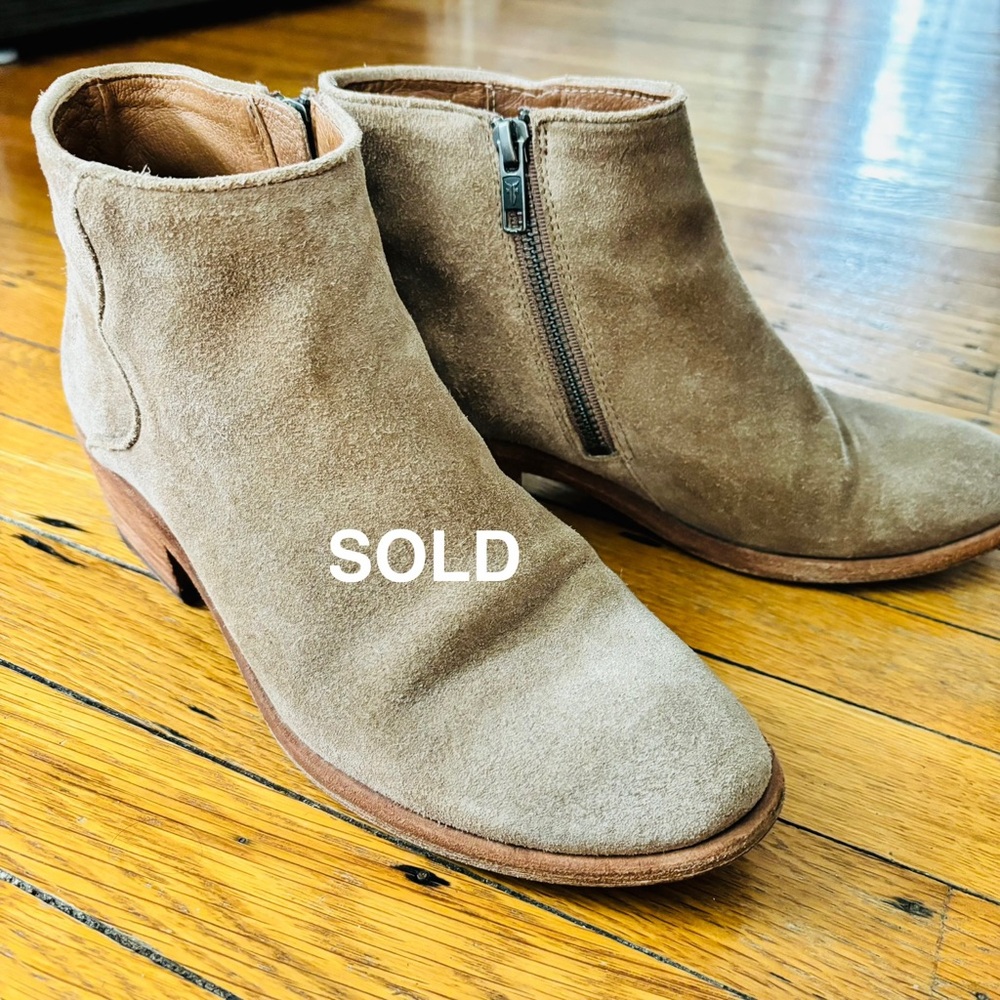 Stone/Tan Suede Frye Carson Piping Ankle Booties